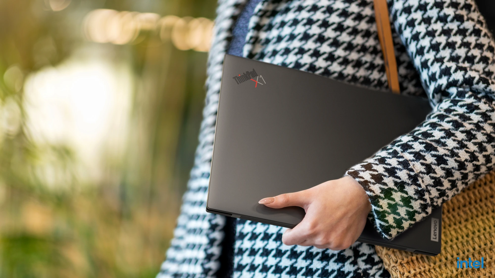 Ноутбук Lenovo ThinkPad X1 Carbon Gen 10 (21CB004GRT)